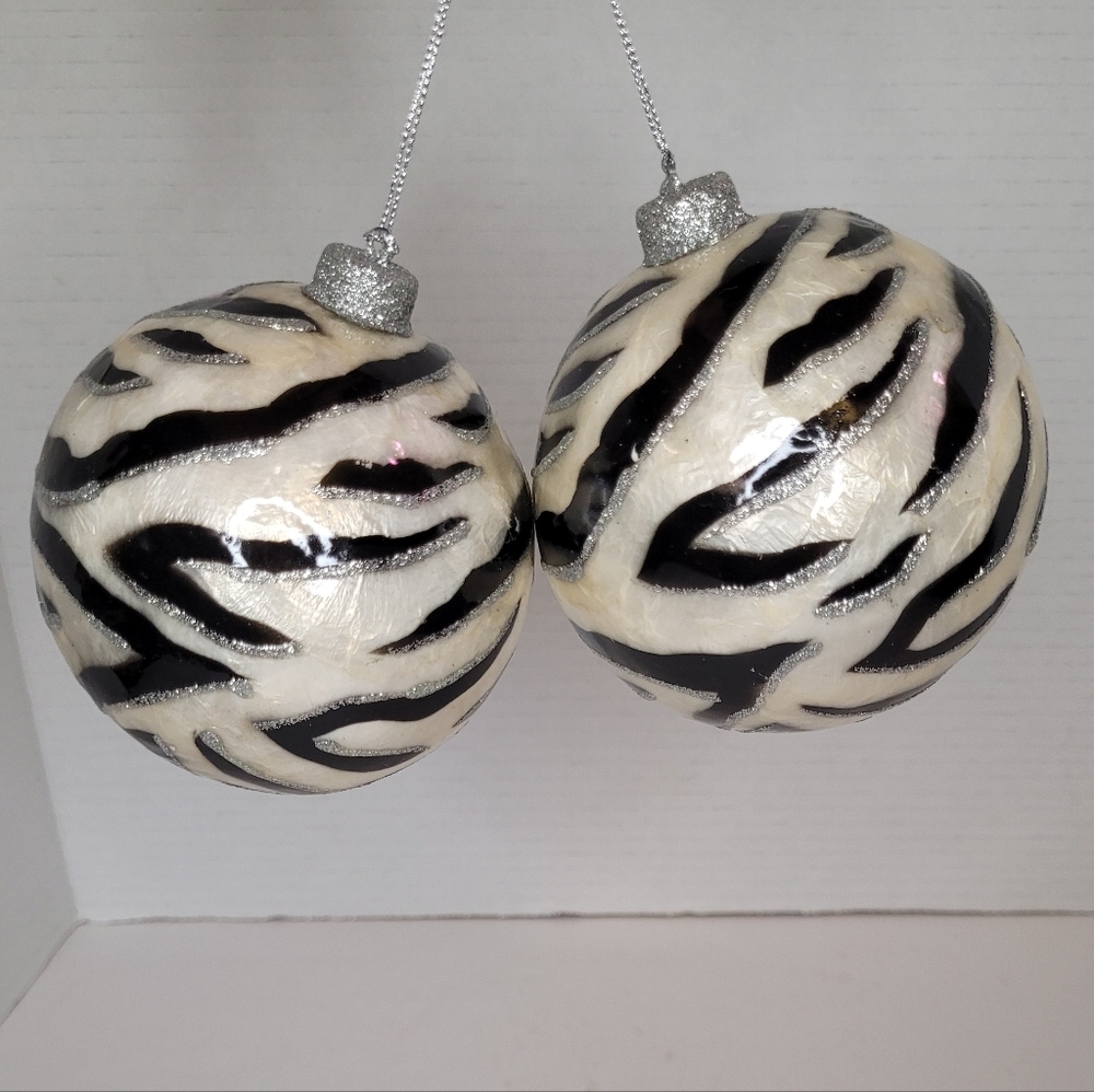 Cloisonne Style Zebra Pattern Christmas Ornaments 4" Ball Pearl & Silver Accents - Picture 9 of 9